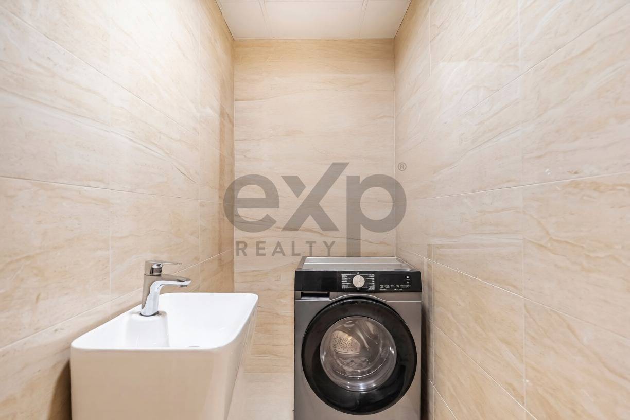 Apartment for sale in Dubai, Jumeirah Lake Towers (JLT), Dubai, 979 ft²