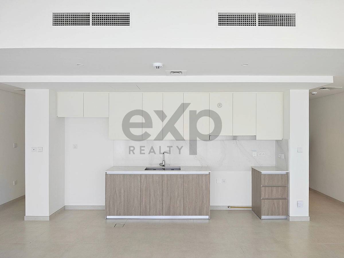 Townhouse for sale in Dubai, The Valley, Dubai, 1873 ft²