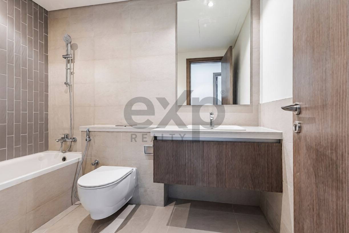 Townhouse for sale in Dubai, Tilal Al Ghaf, Dubai, 2142 ft²