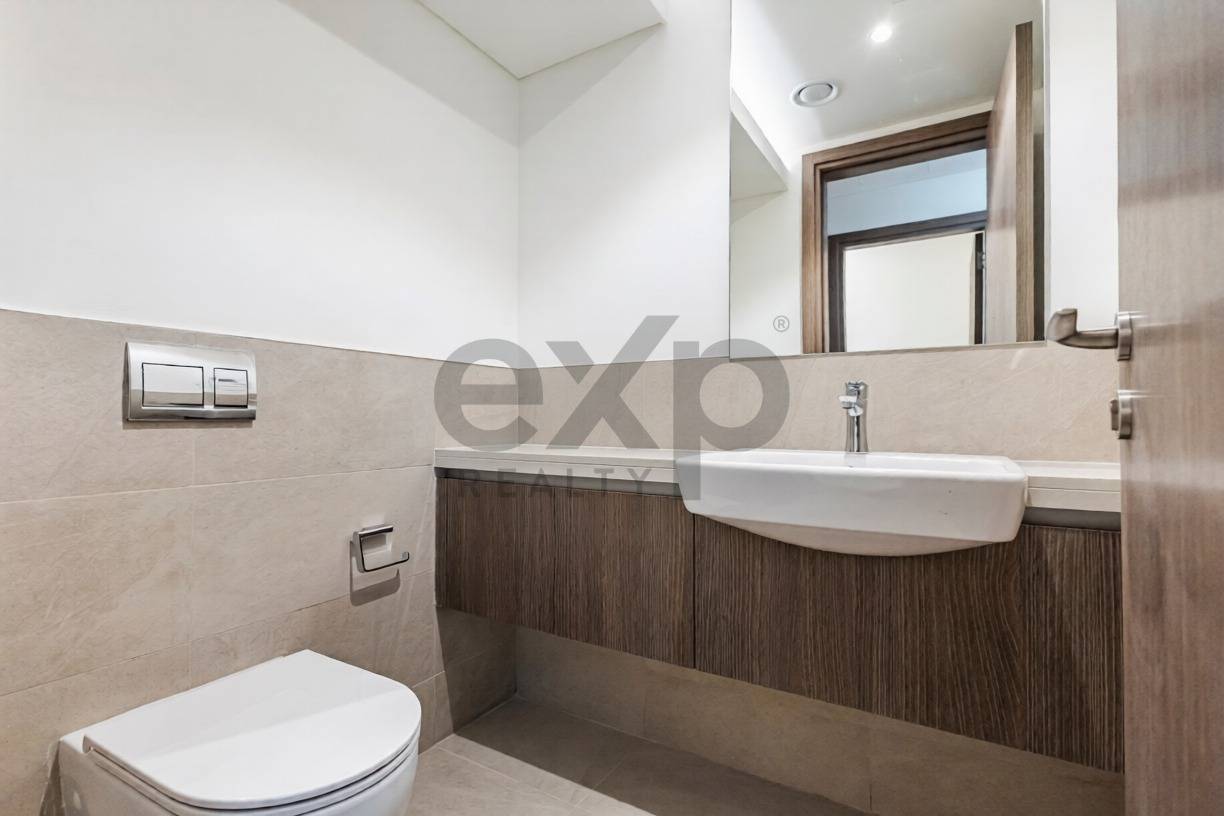 Townhouse for sale in Dubai, Tilal Al Ghaf, Dubai, 2142 ft²