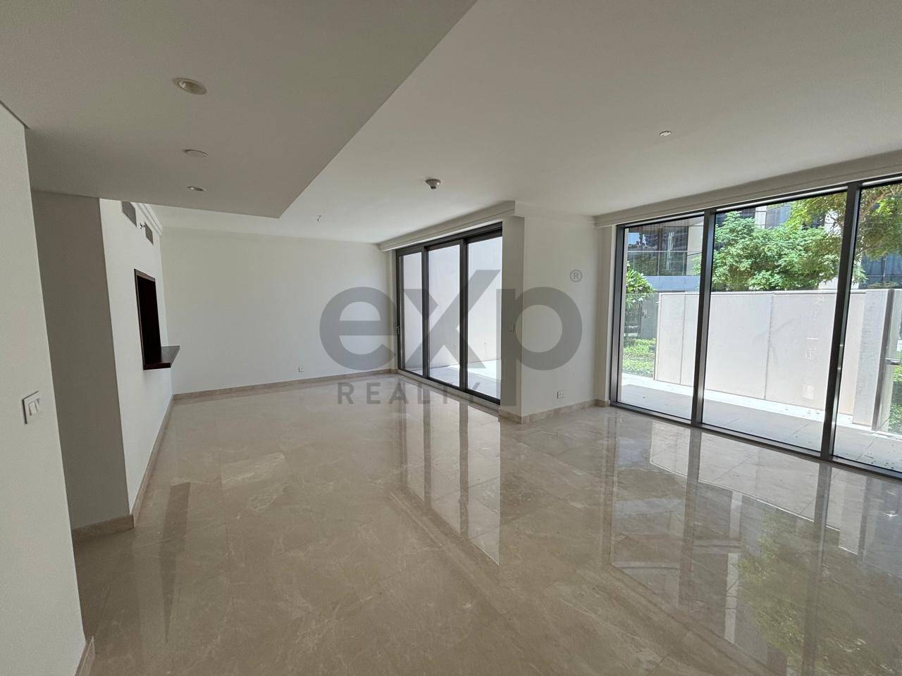 Apartment for rent in Dubai, Downtown Dubai, Dubai, 3909 ft²