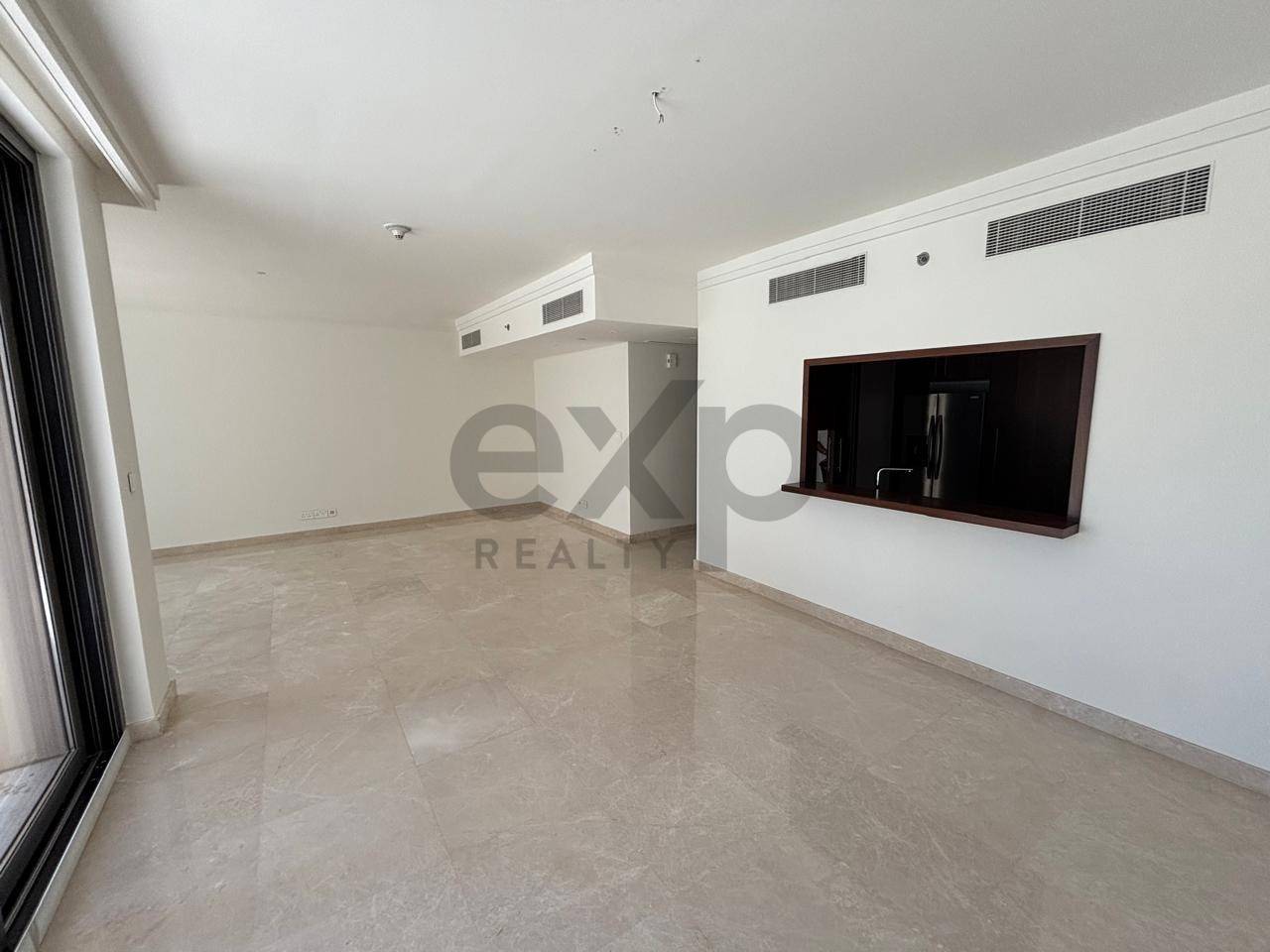 Apartment for rent in Dubai, Downtown Dubai, Dubai, 3909 ft²