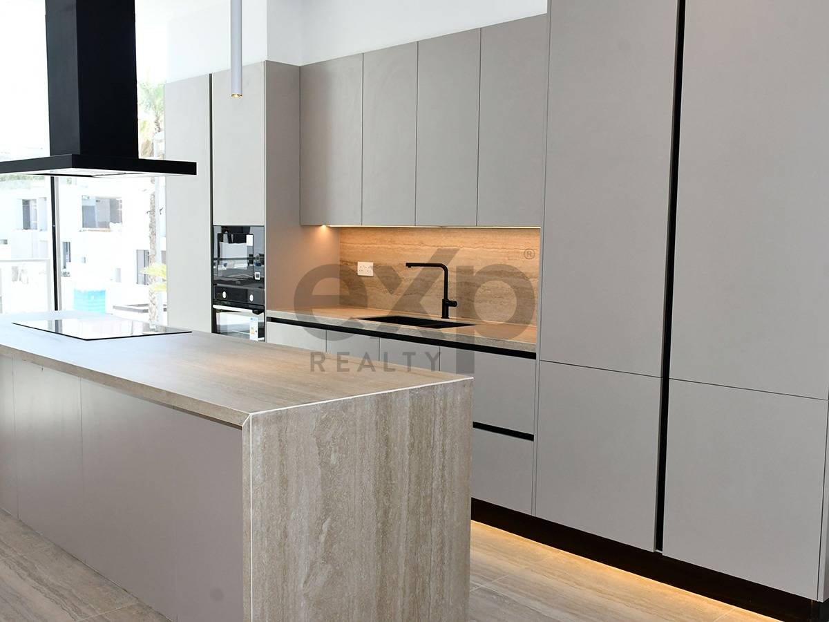 Villa for rent in Dubai, Al Barari, Dubai, 1935 ft²