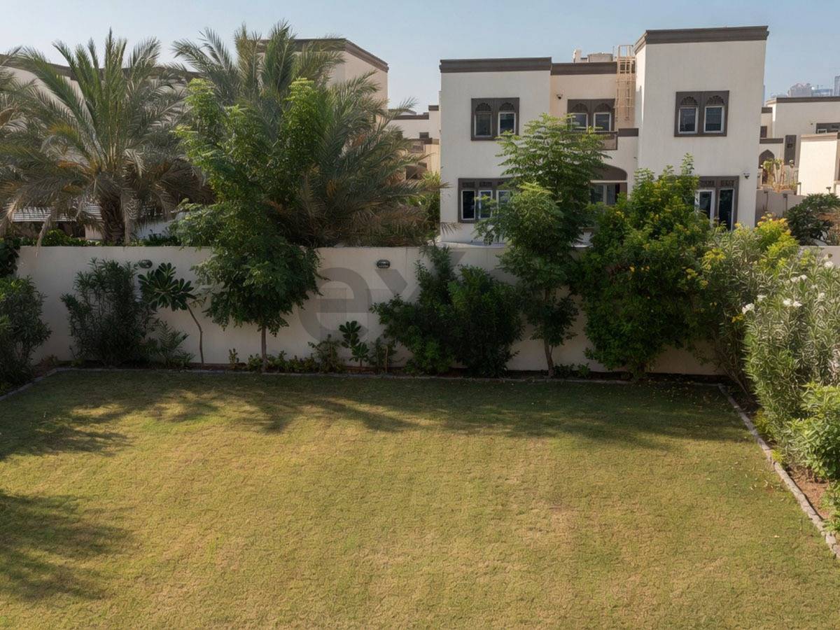 Huge Plot | 3 Bedroom | Vacant
