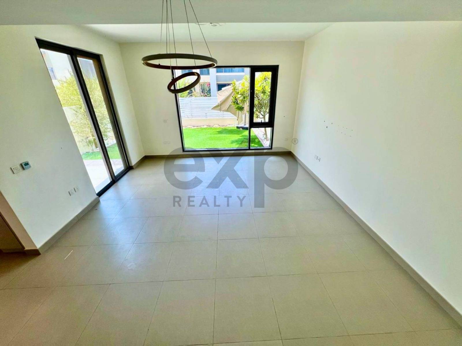 Townhouse for rent in Dubai, Dubai Hills Estate, Dubai, 2089 ft²