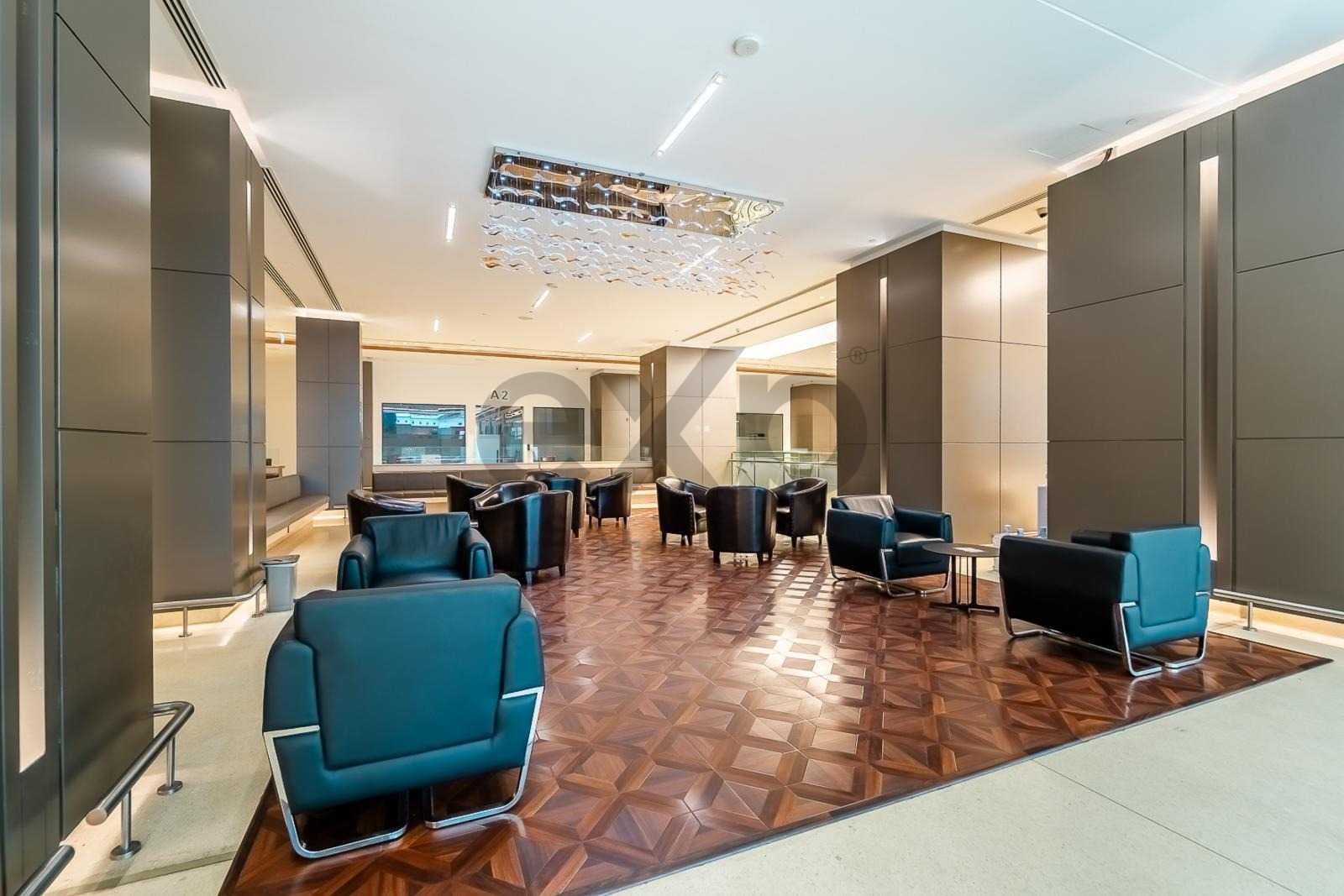 Office for rent in Dubai, Deira, Dubai, 10000 ft²