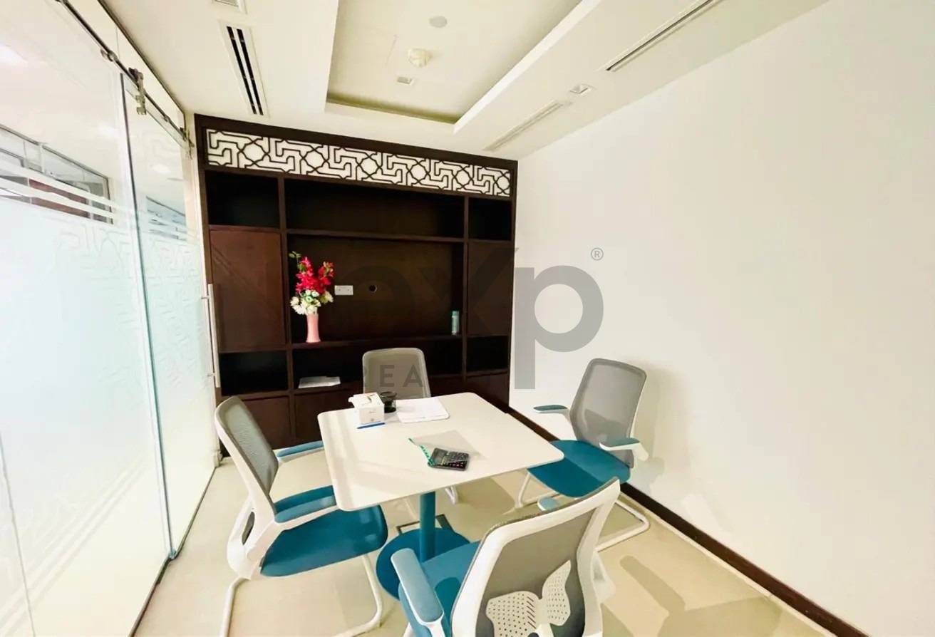 Office for rent in Dubai, Downtown Dubai, Dubai, 6364 ft²
