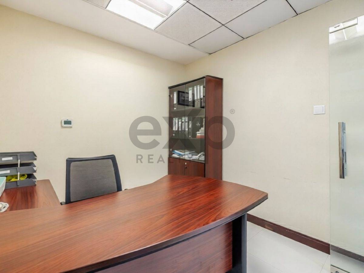 Office for rent in Dubai, Jumeirah Lake Towers (JLT), Dubai, 1202 ft²