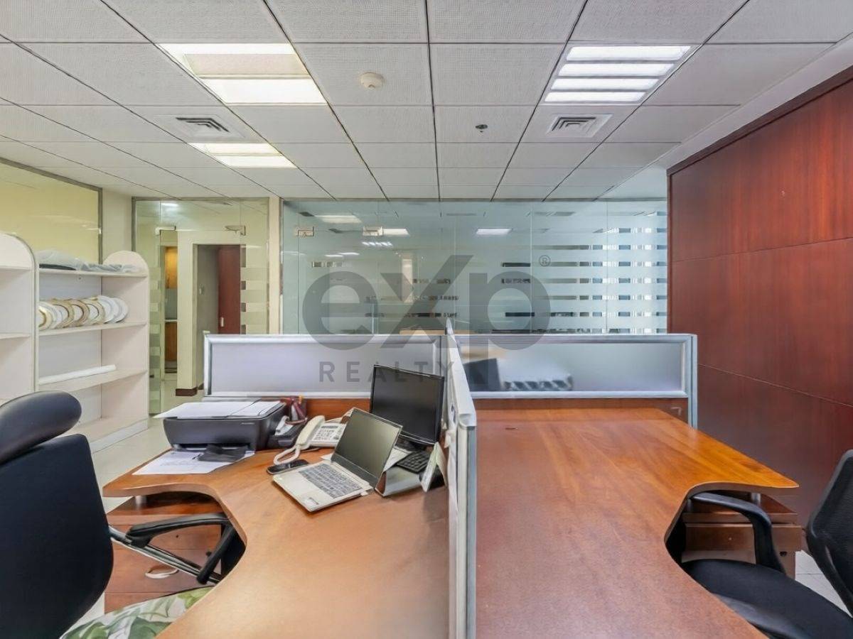 Office for rent in Dubai, Jumeirah Lake Towers (JLT), Dubai, 1202 ft²