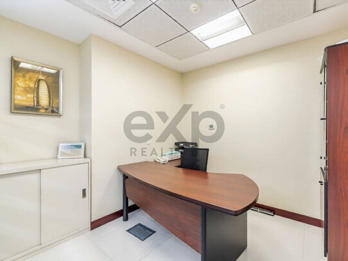 Office for rent in Dubai, Jumeirah Lake Towers (JLT), Dubai, 1202 ft²