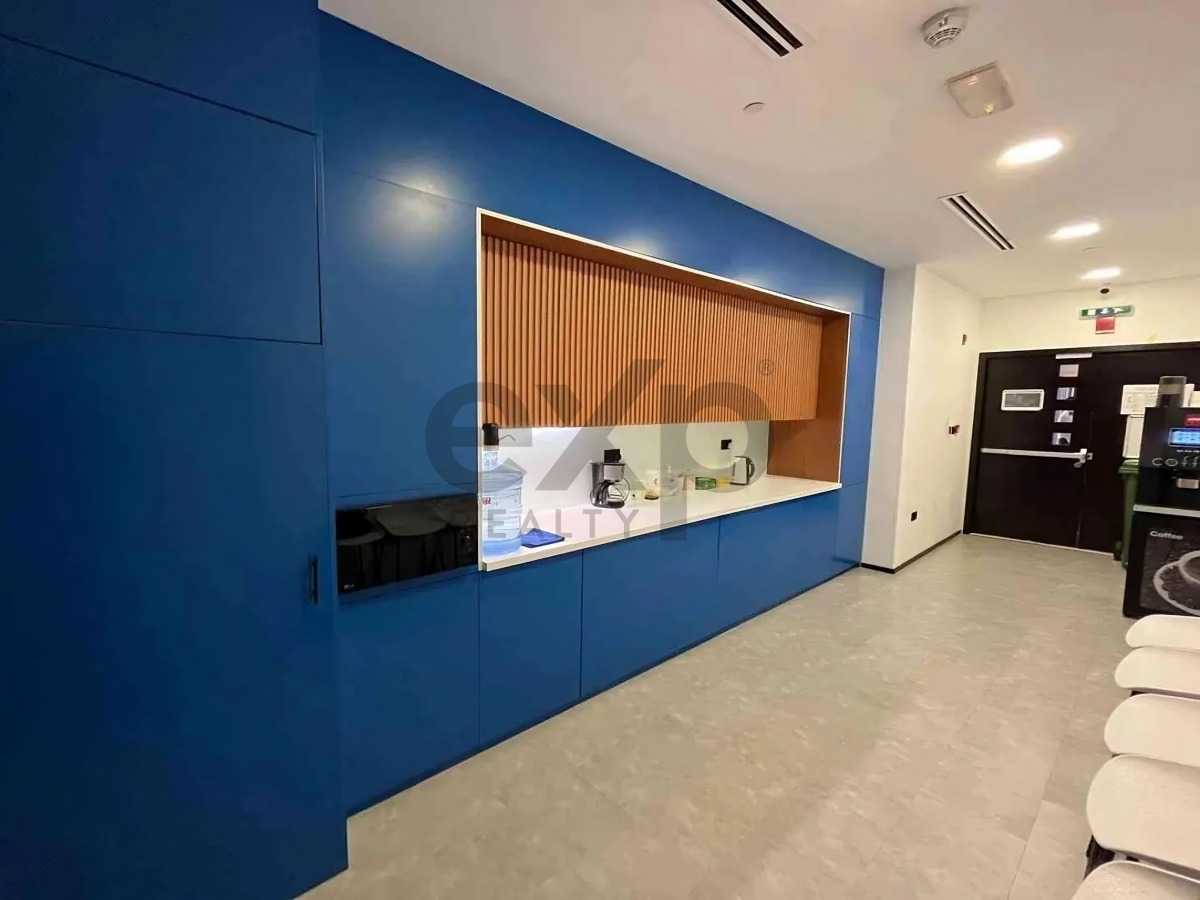 Office for rent in Dubai, Downtown Dubai, Dubai, 6905 ft²