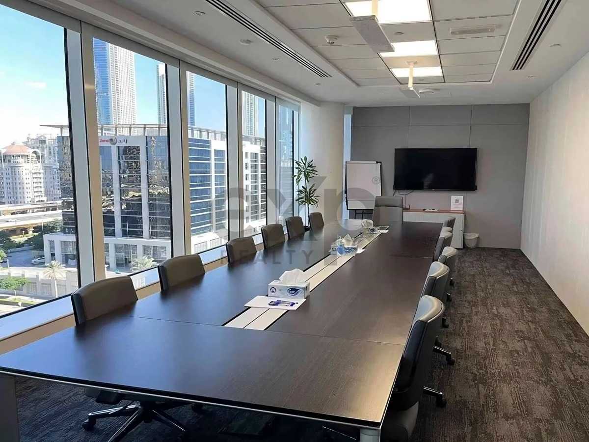 Office for rent in Dubai, Downtown Dubai, Dubai, 6905 ft²
