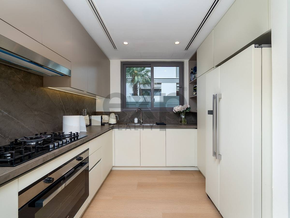 Villa for sale in Dubai, Tilal Al Ghaf, Dubai, 2581 ft²