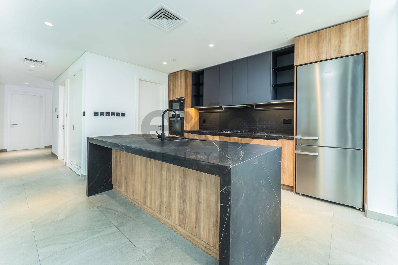 Apartment for rent in Dubai, Downtown Dubai, Dubai, 1707 ft²