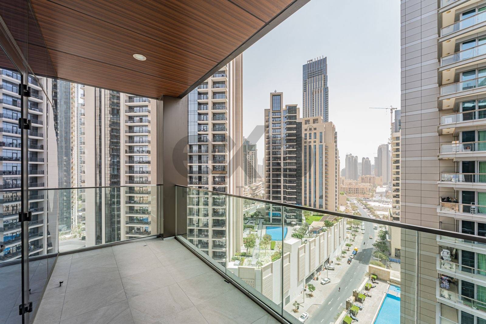High Floor Well Maintained Apartment | Vacant