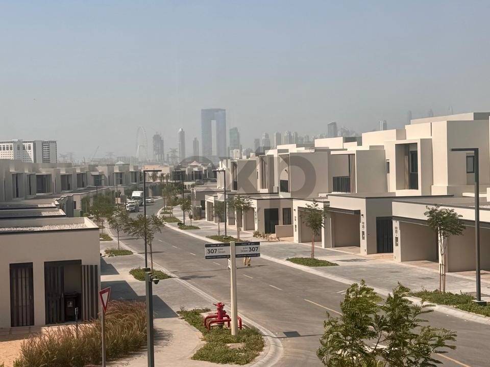 Marina Skyline View | Close to Amenities