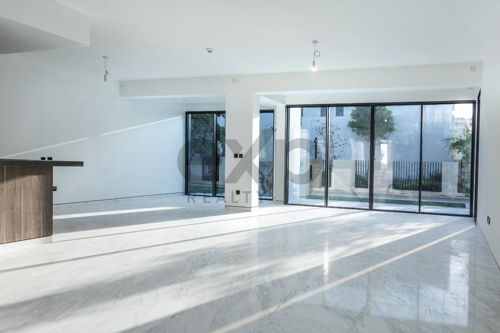 Villa for rent in Dubai, Tilal Al Ghaf, Dubai, 5189 ft²