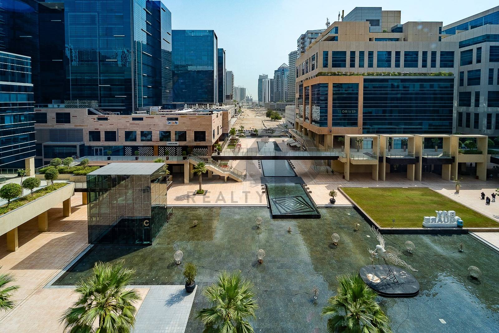 Office for rent in Dubai, Business Bay, Dubai, 2455 ft²