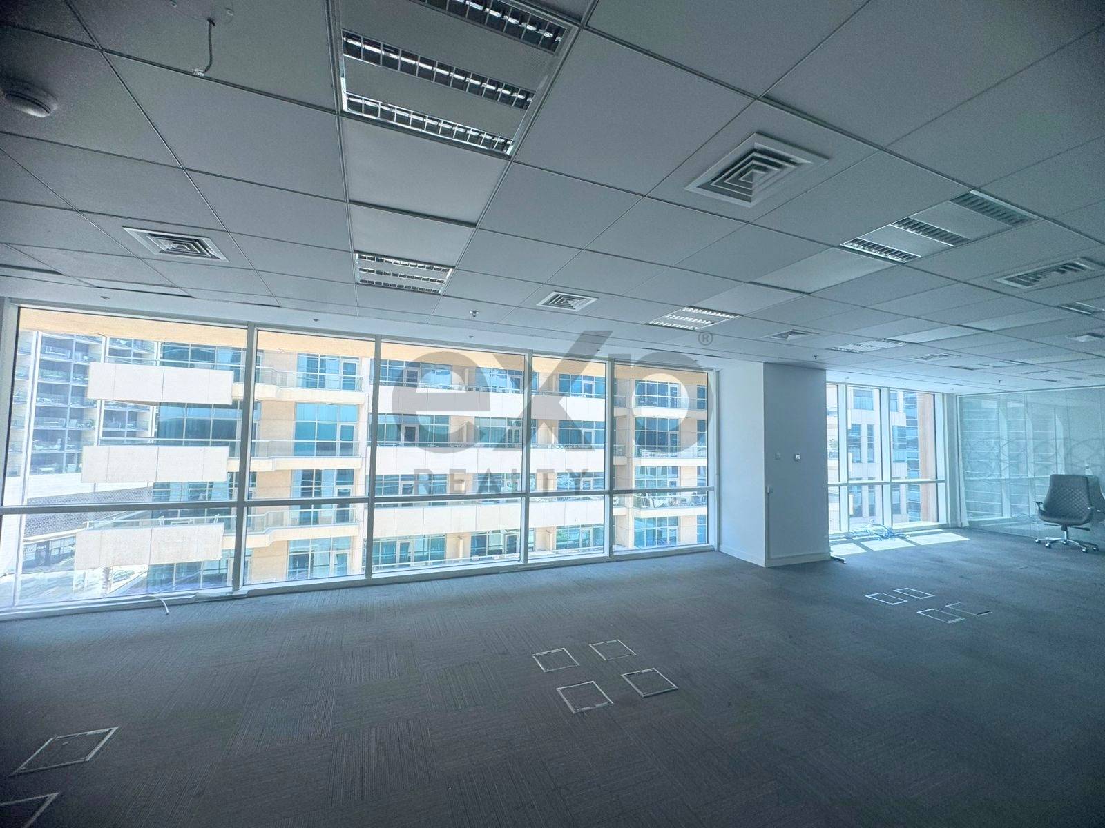 Office for rent in Dubai, Business Bay, Dubai, 1892 ft²