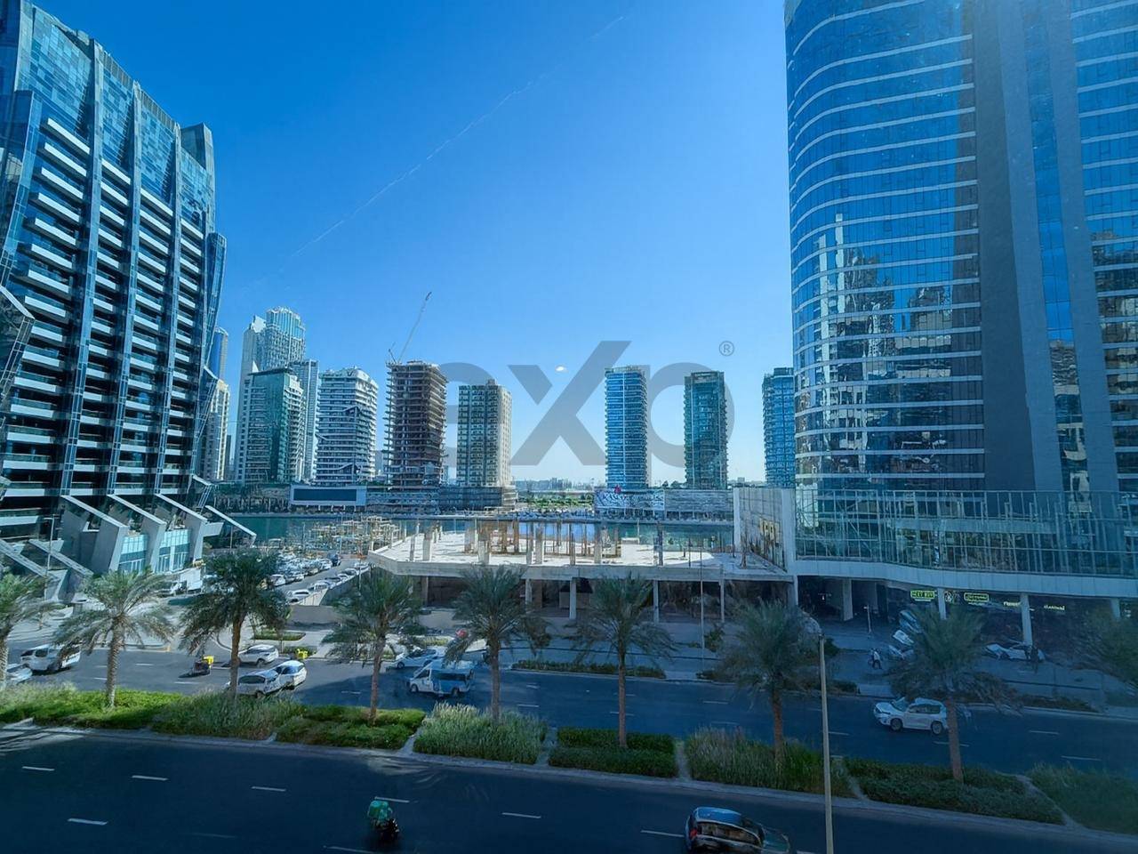 Office for rent in Dubai, Business Bay, Dubai, 1566 ft²