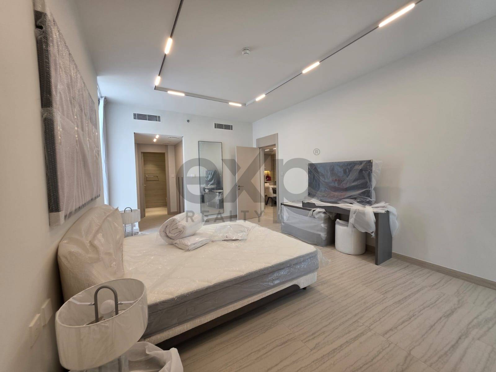 Apartment for rent in Dubai, City of Arabia, Dubai, 1077 ft²