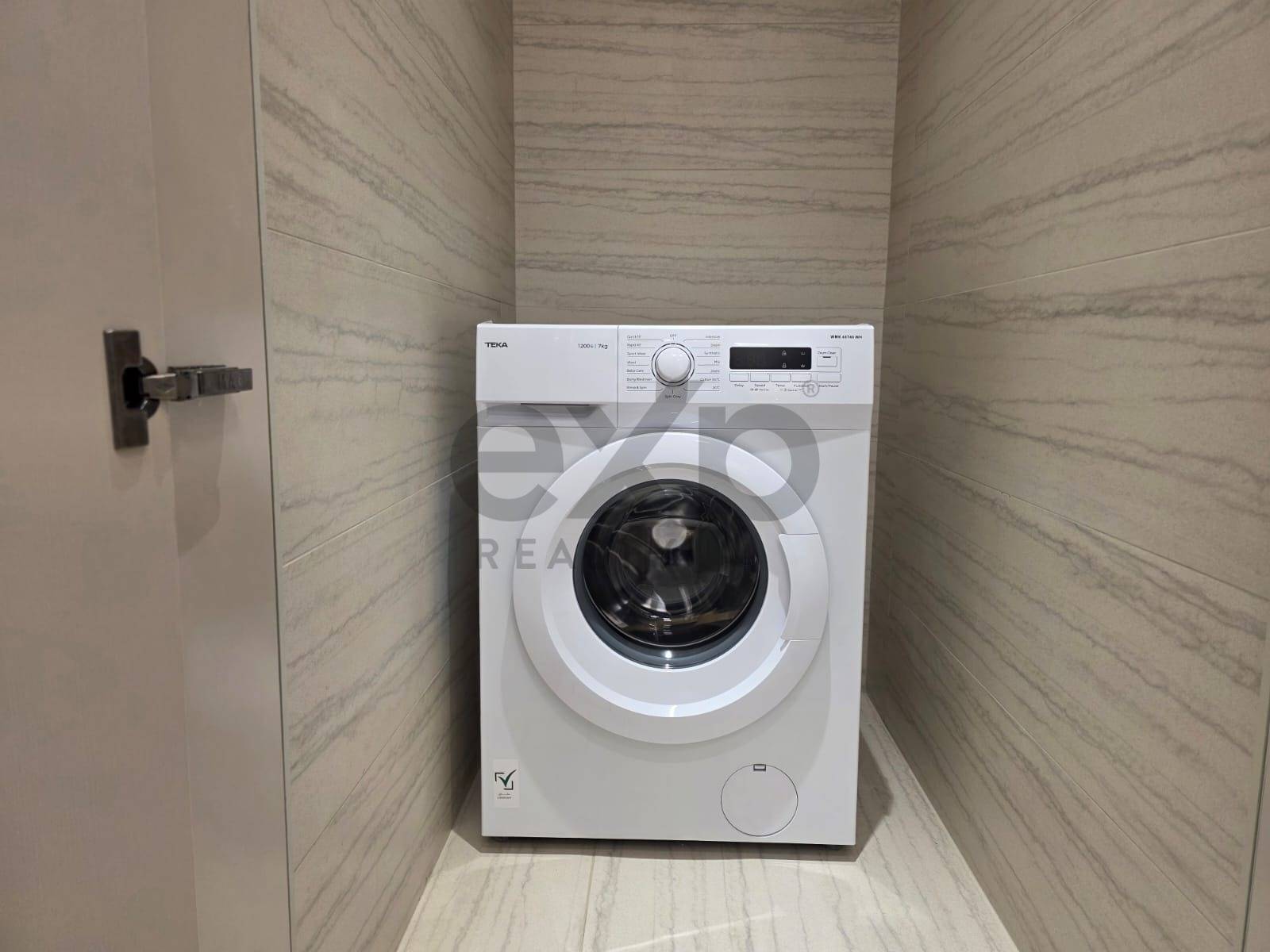 Apartment for rent in Dubai, City of Arabia, Dubai, 1077 ft²