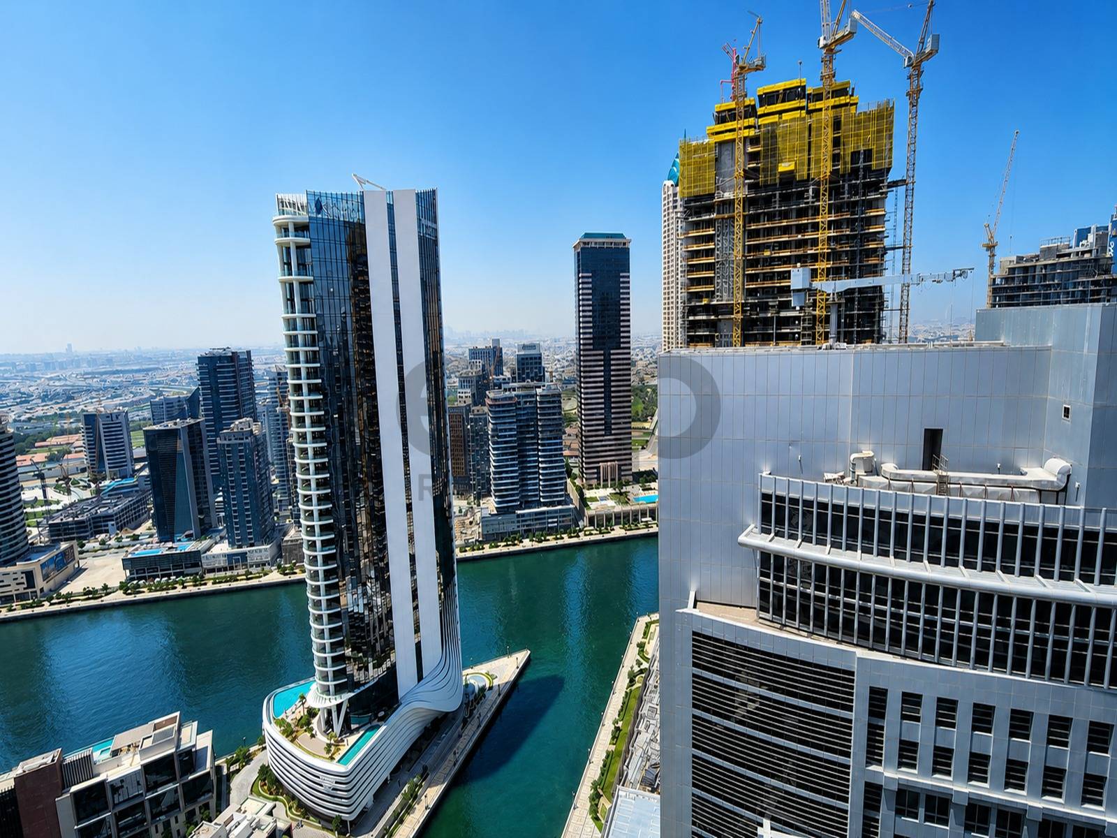 Office for rent in Dubai, Business Bay, Dubai, 1680 ft²