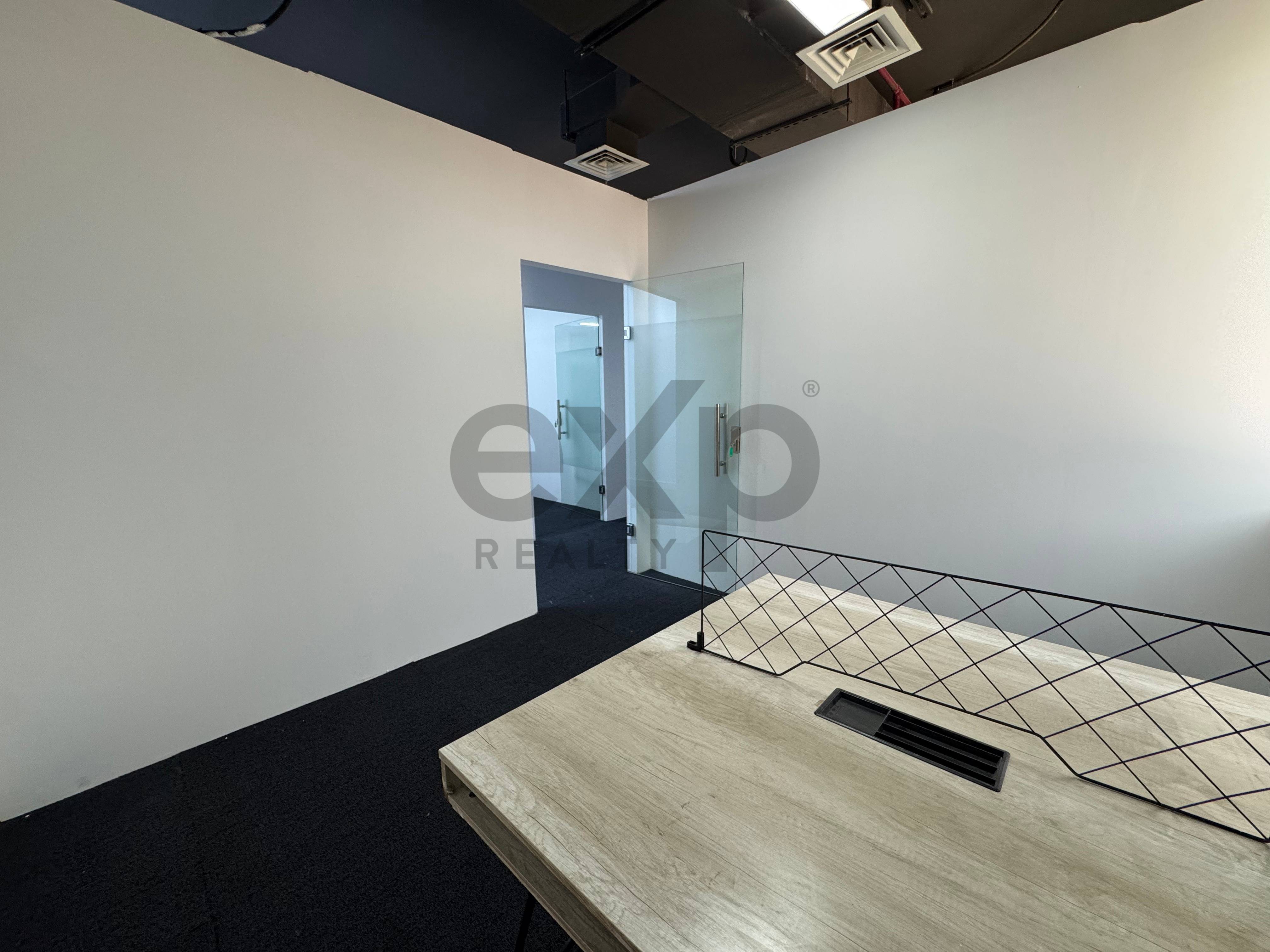 Office for rent in Dubai, Dubai Investment Park (DIP), Dubai, 1232 ft²