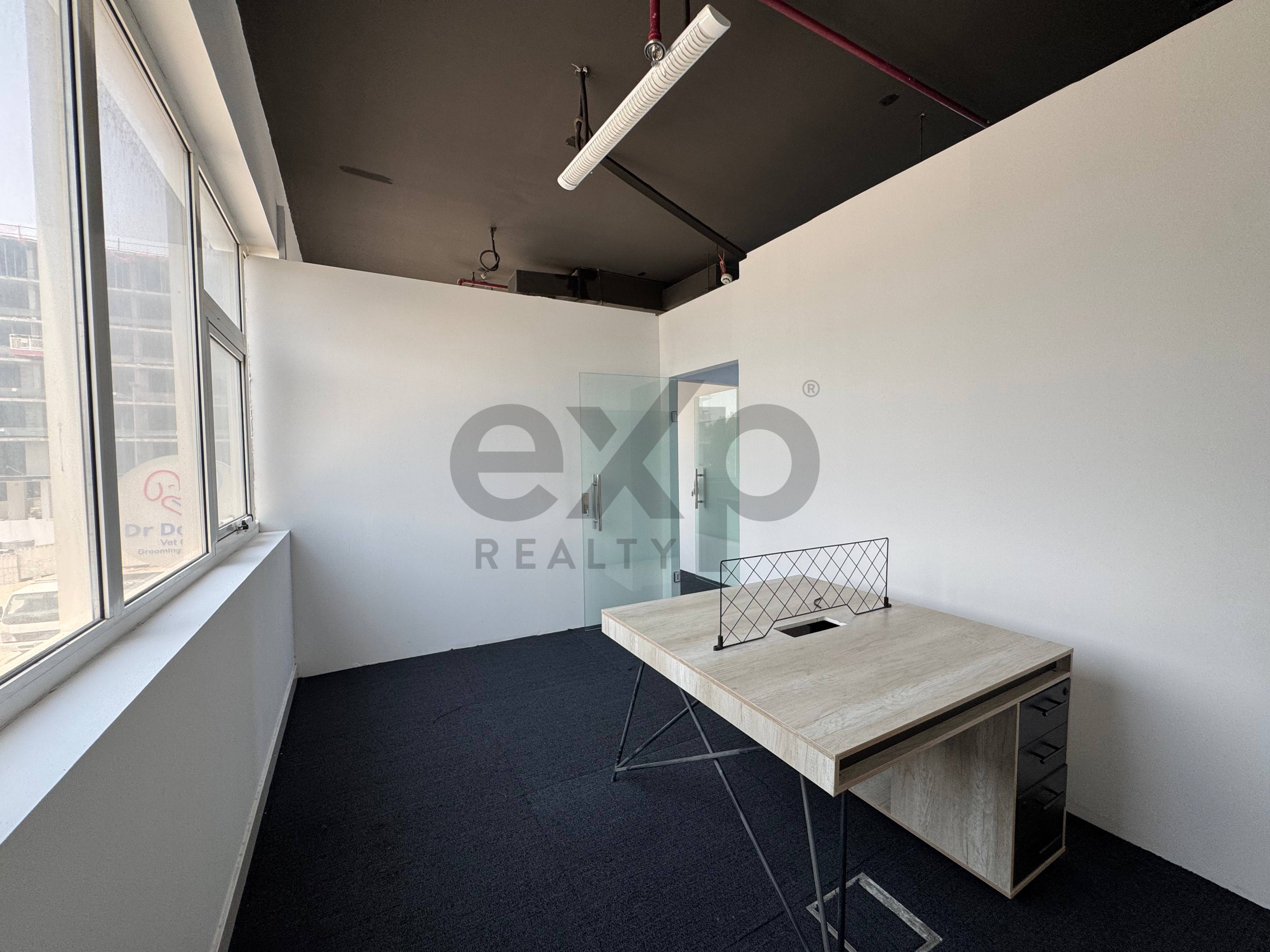 Office for rent in Dubai, Dubai Investment Park (DIP), Dubai, 1232 ft²