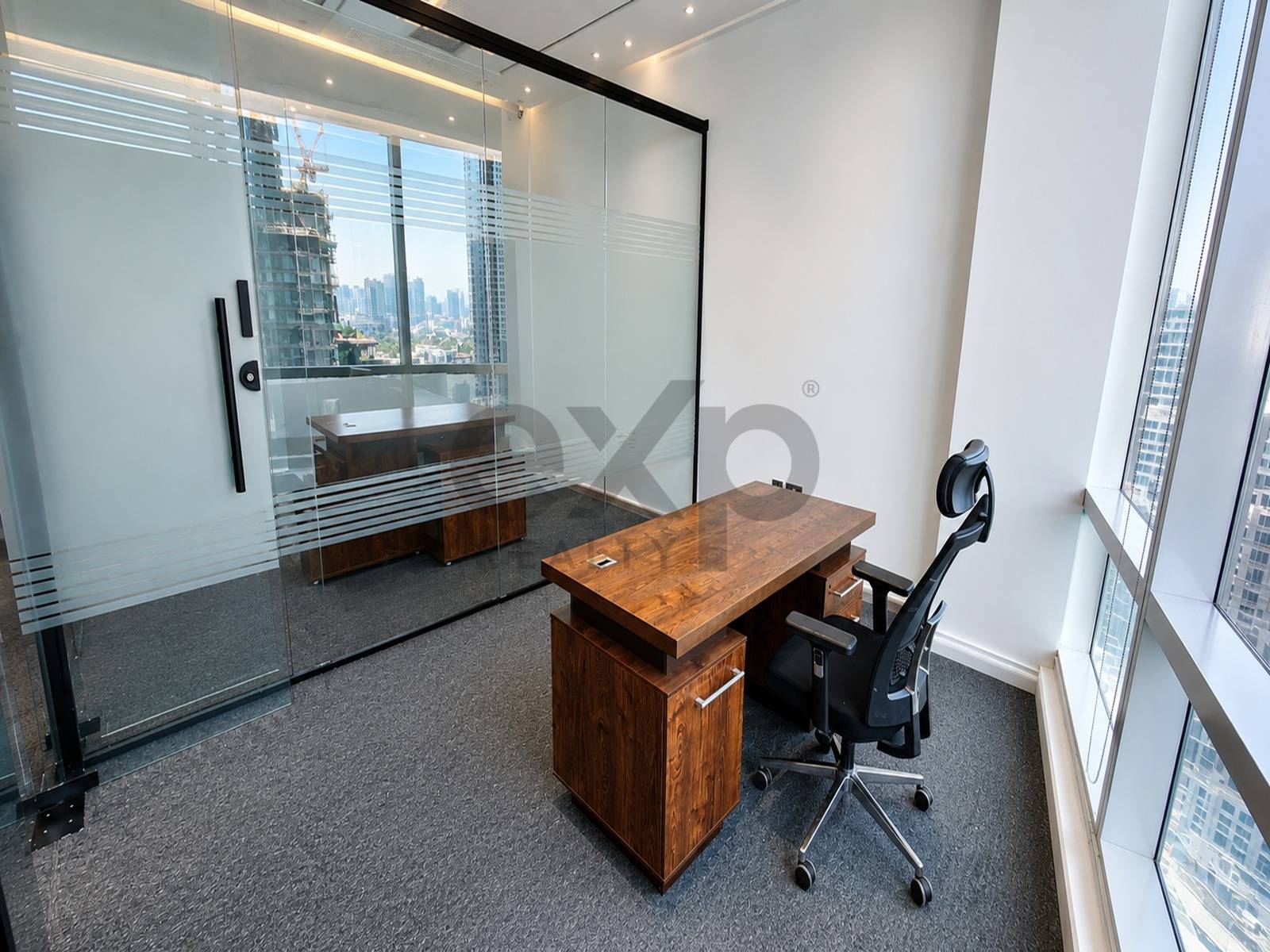 Office for rent in Dubai, Business Bay, Dubai, 641 ft²