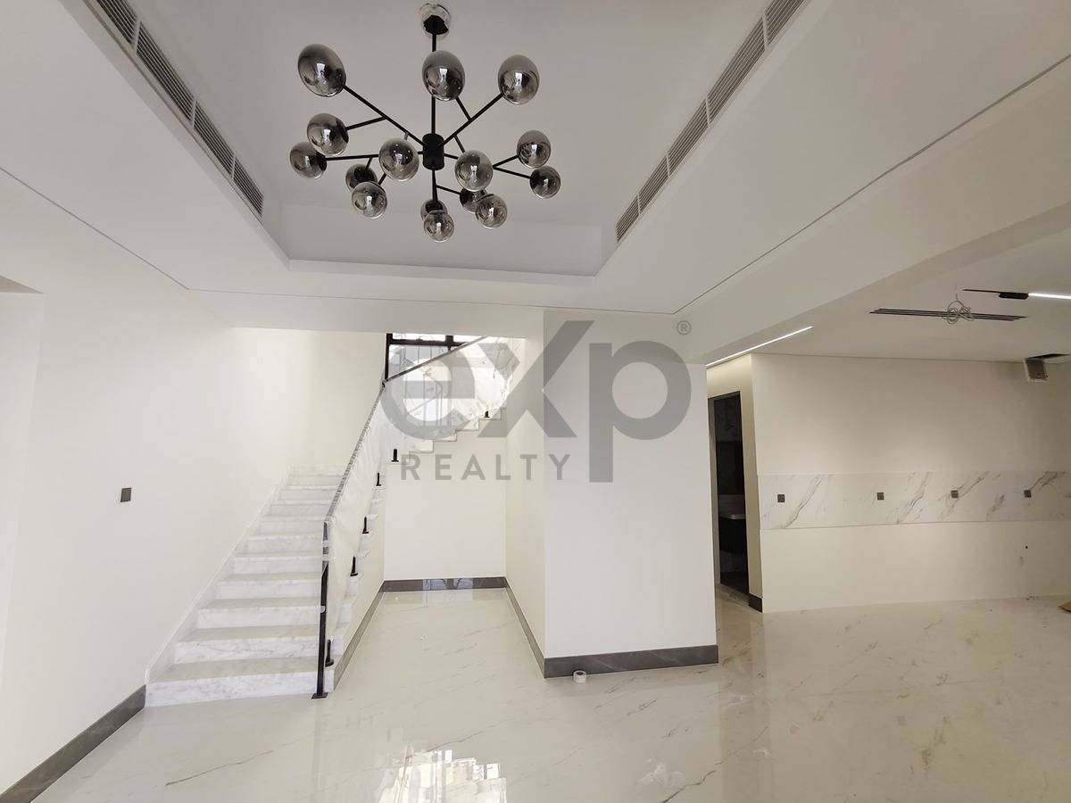 Villa for rent in Dubai, Al Khawaneej, Dubai, 10912 ft²