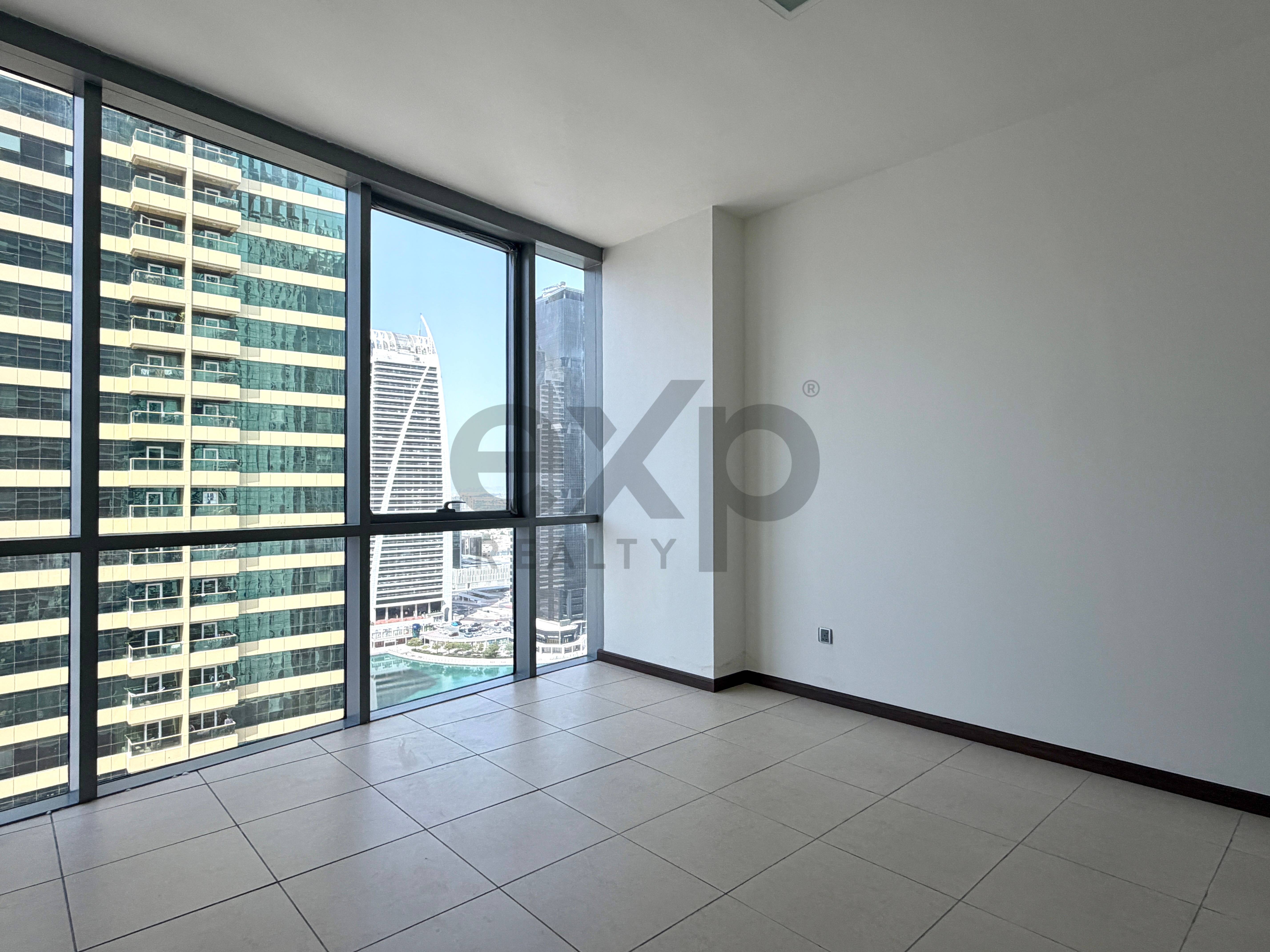 Apartment for rent in Dubai, Jumeirah Lake Towers (JLT), Dubai, 829 ft²