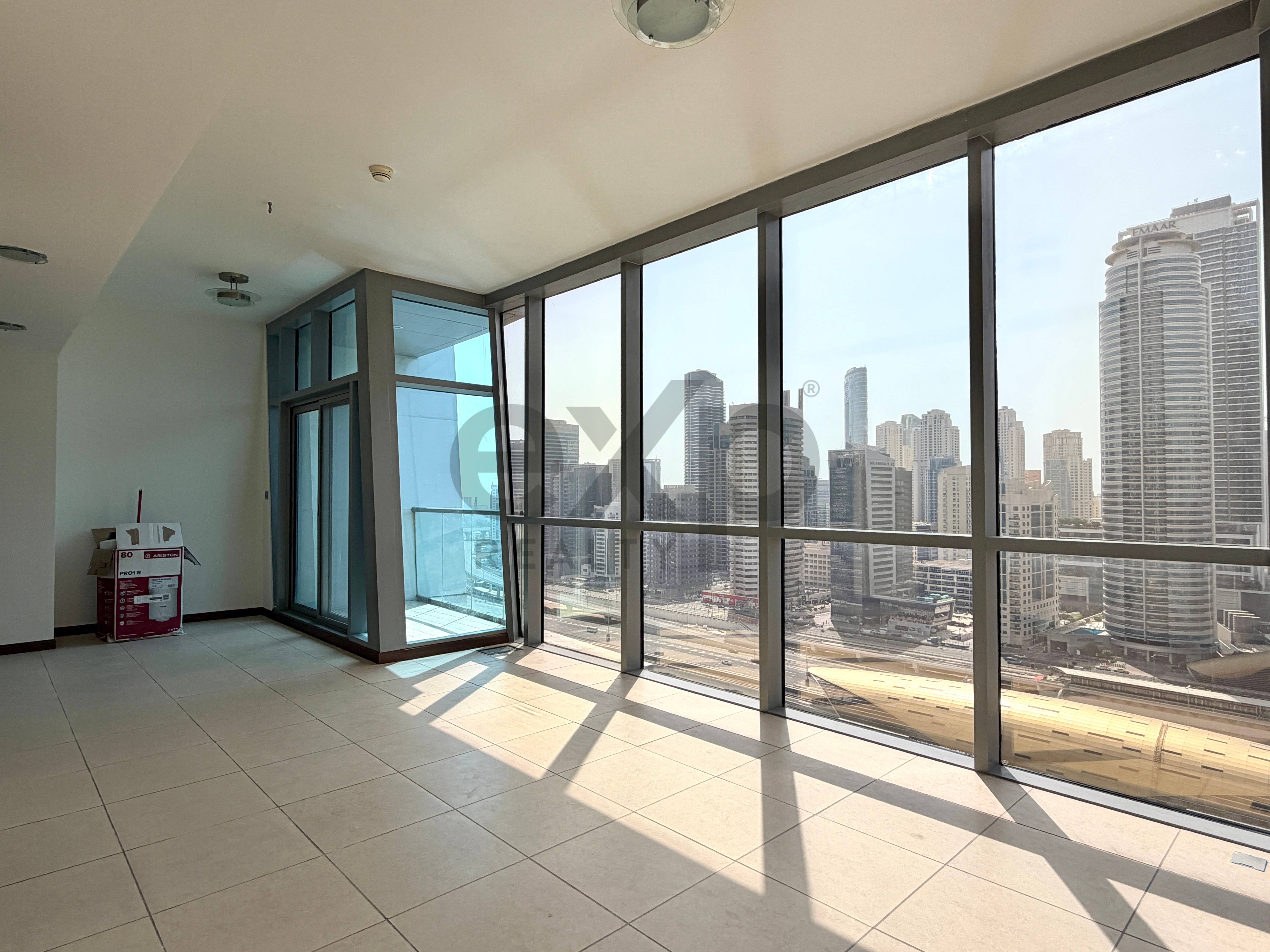 Apartment for rent in Dubai, Jumeirah Lake Towers (JLT), Dubai, 829 ft²