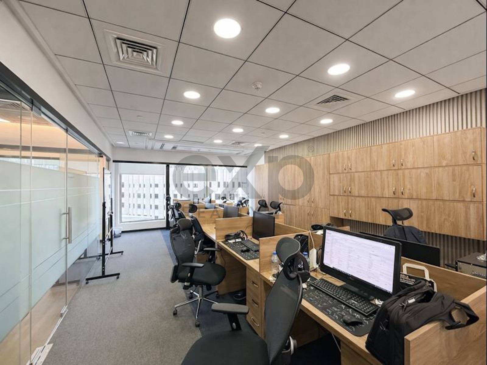 Office for rent in Dubai, Downtown Dubai, Dubai, 3250 ft²