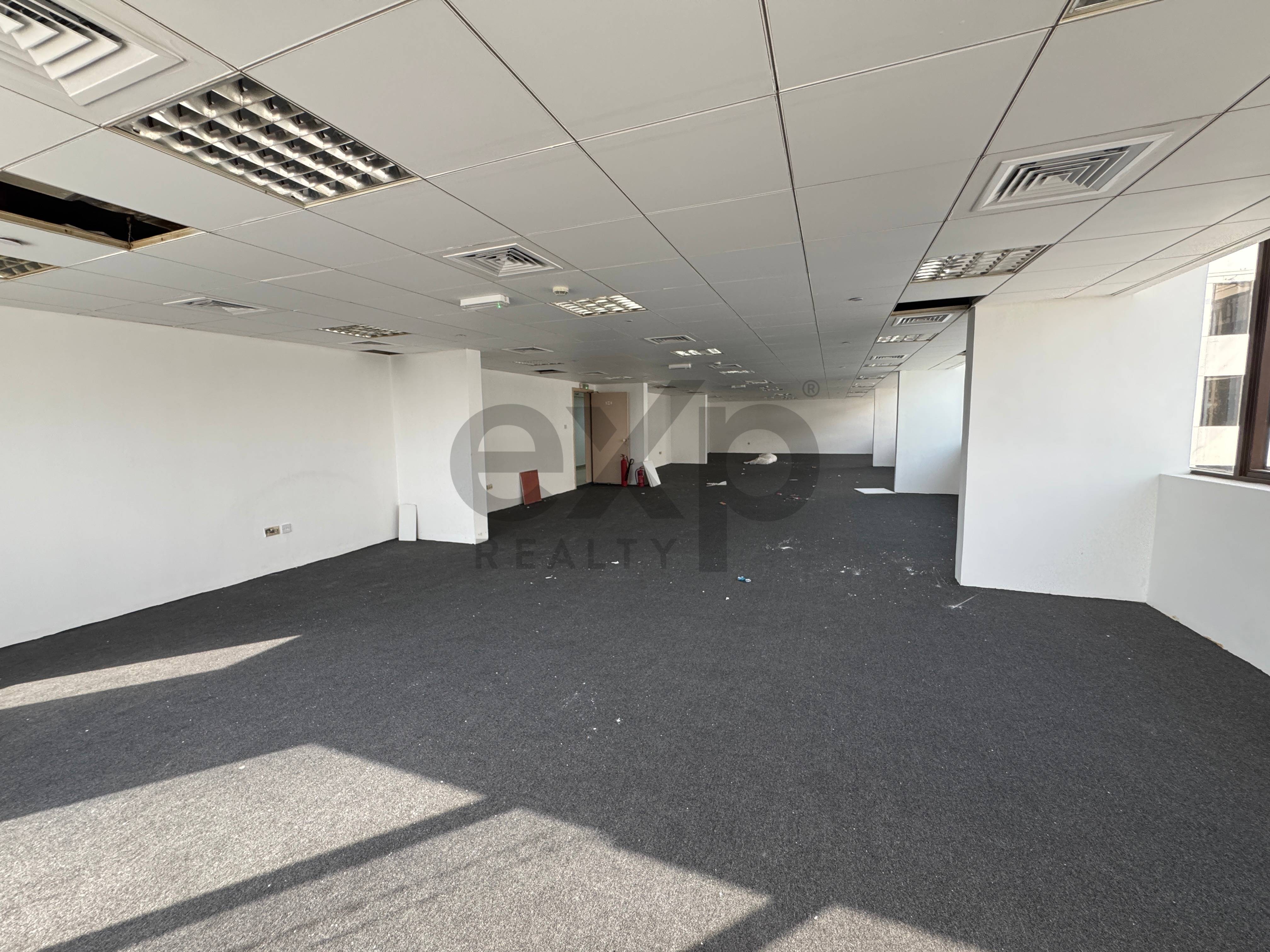 Commercial Floor for rent in Dubai, Dubai Investment Park (DIP), Dubai, 7235 ft²