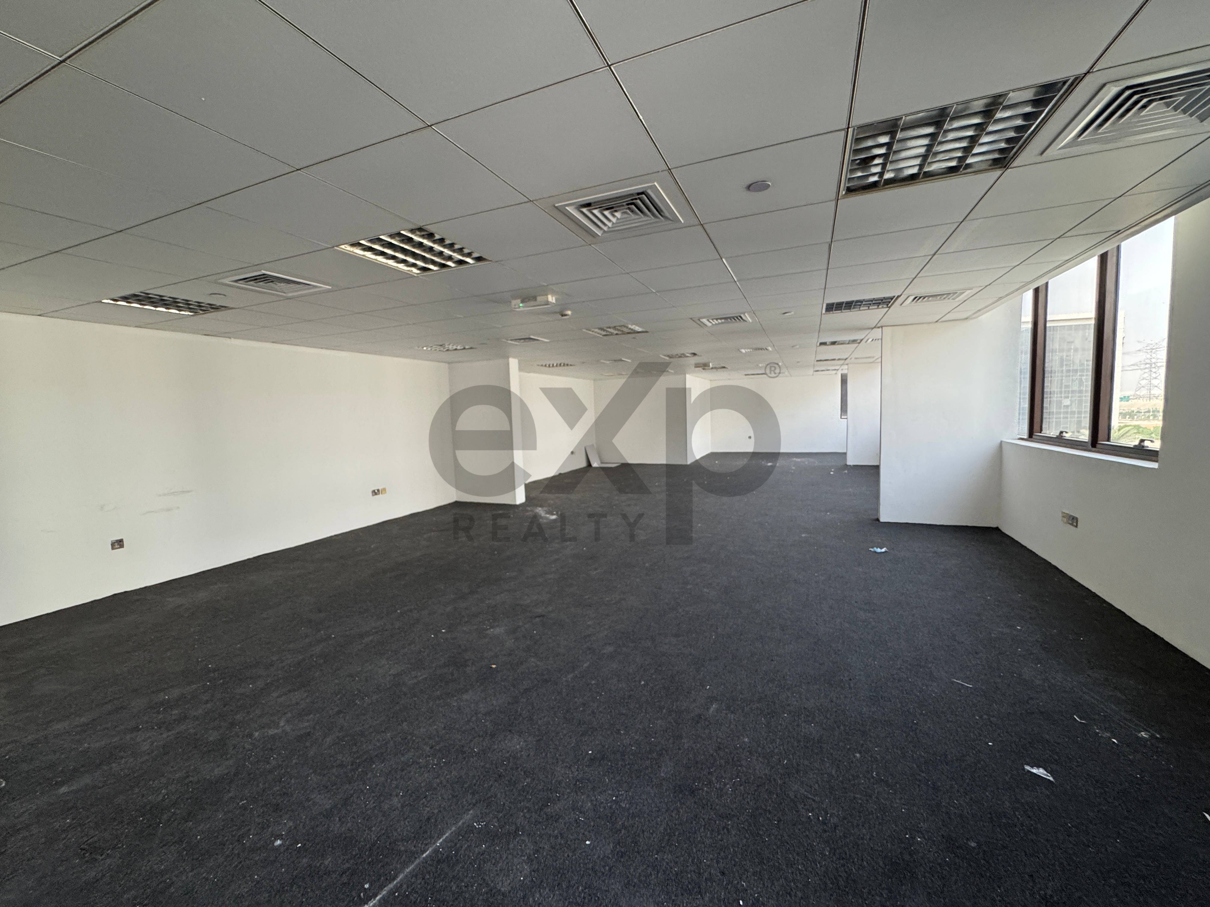 Commercial Floor for rent in Dubai, Dubai Investment Park (DIP), Dubai, 14568 ft²