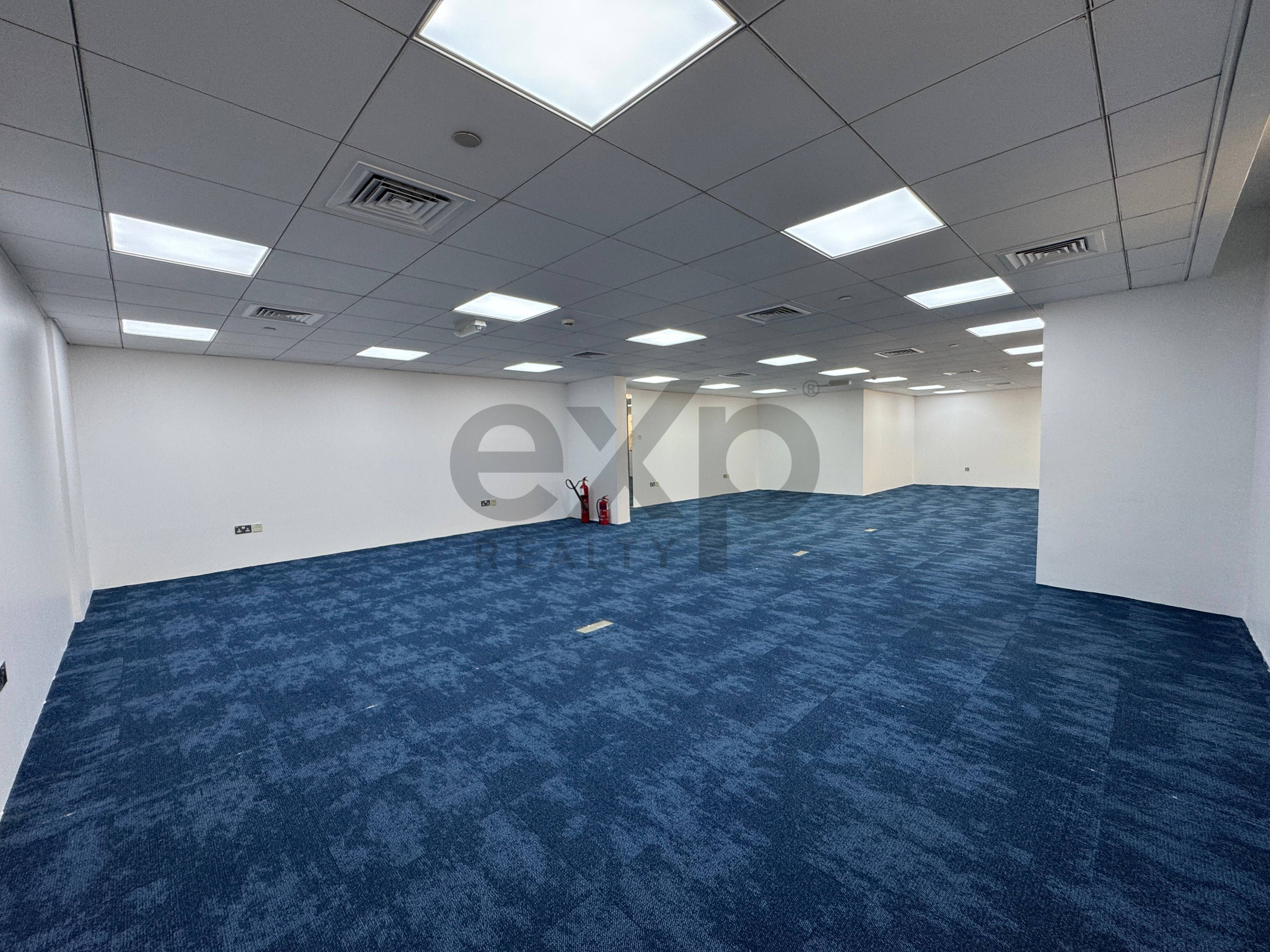 Office for rent in Dubai, Dubai Investment Park (DIP), Dubai, 1123 ft²