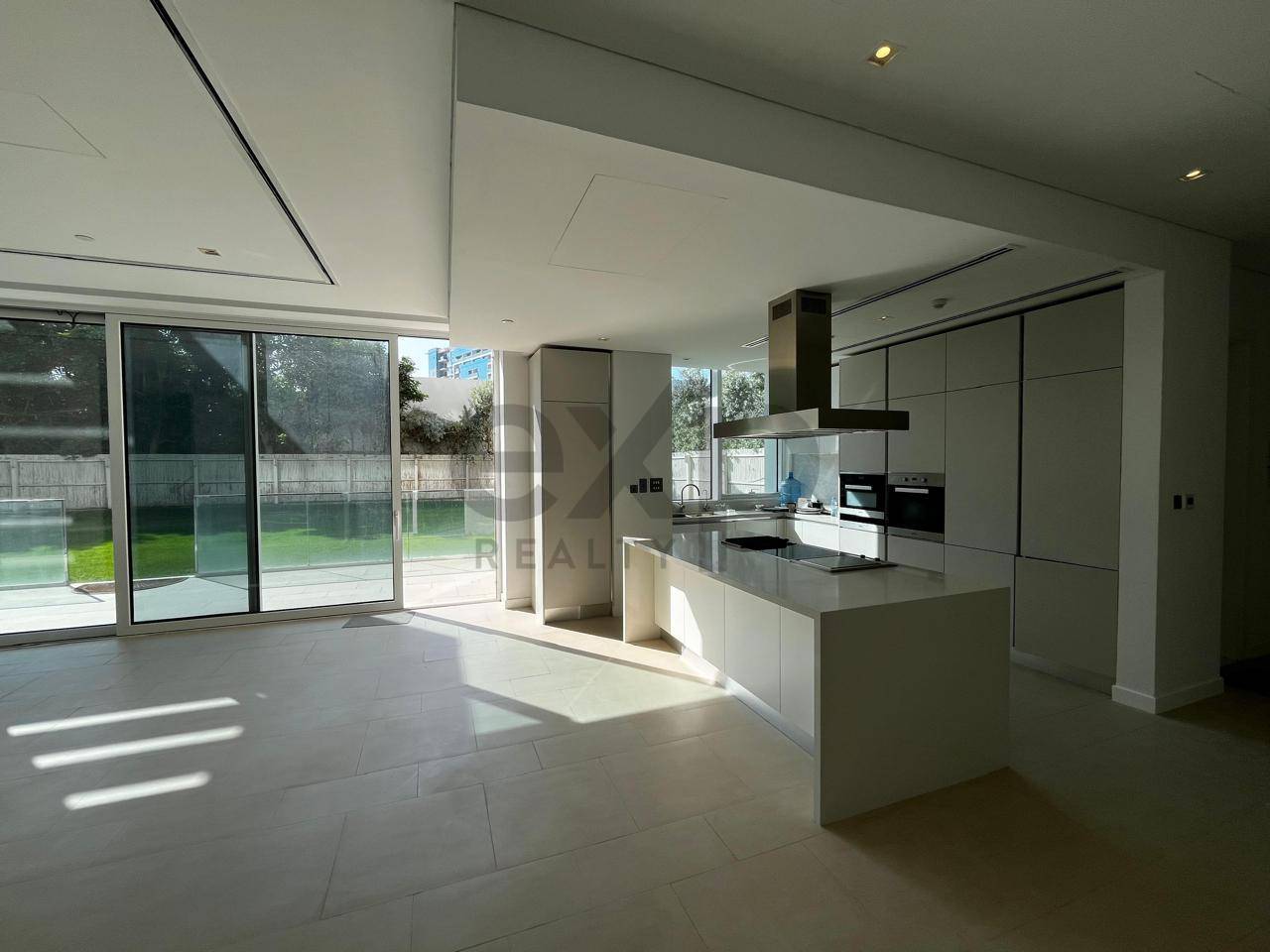 For sale & rent | Rare Ground Floor Unit | Massive Private Garden