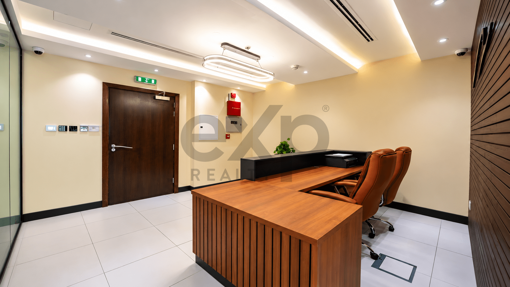 مكتب for rent in Dubai, Business Bay, Dubai, 1614 ft²