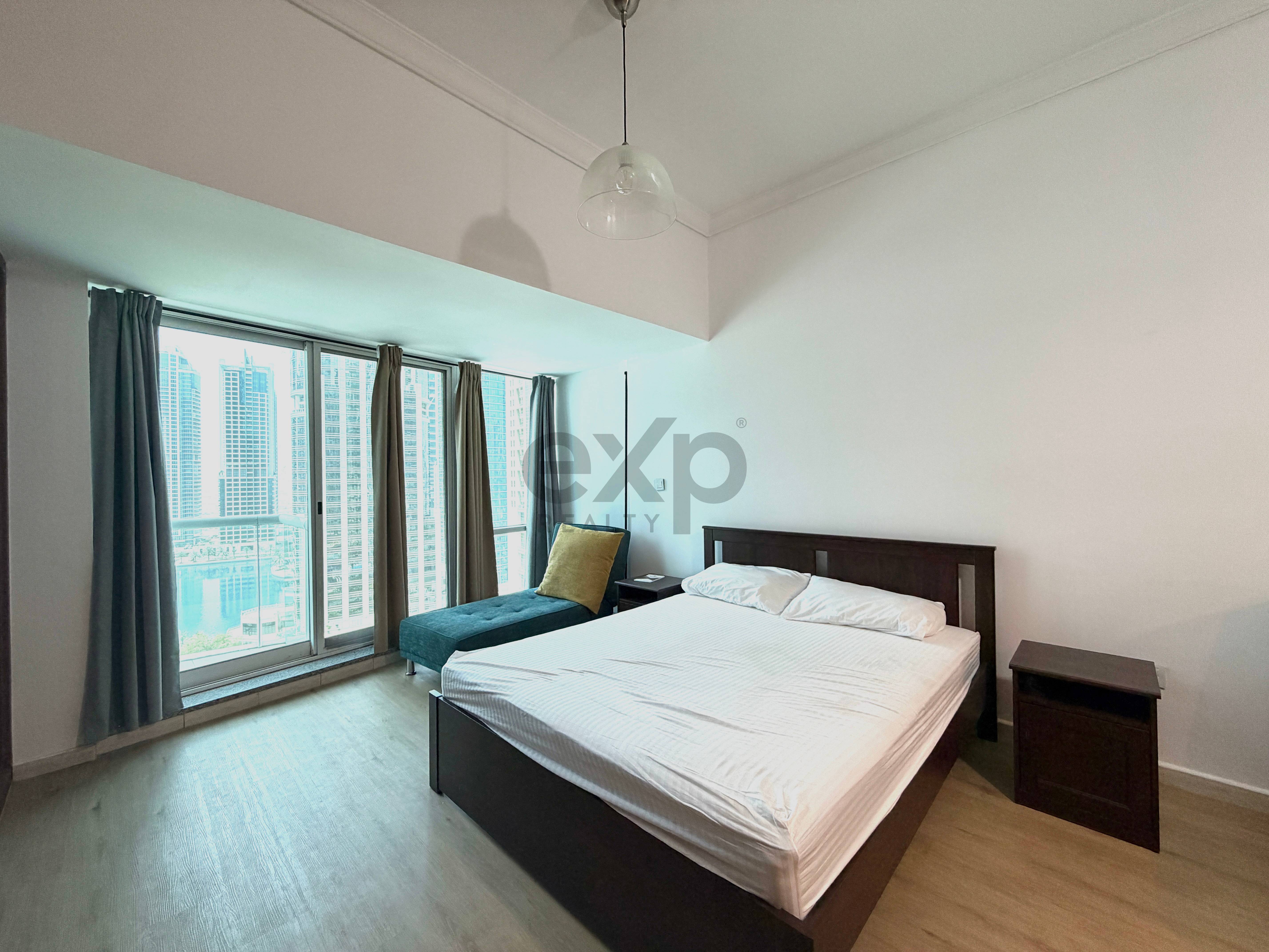 Lake Terrace | Studio | Unfurnished
