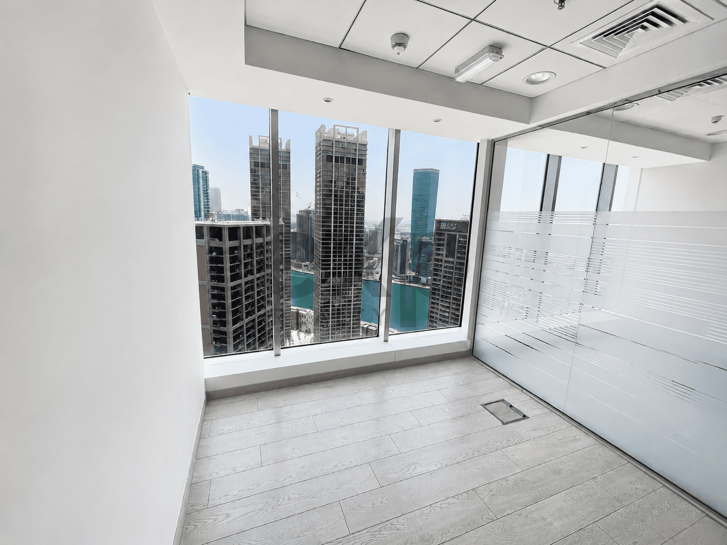 Fully Fitted | Canal View | Vacant | Spacious