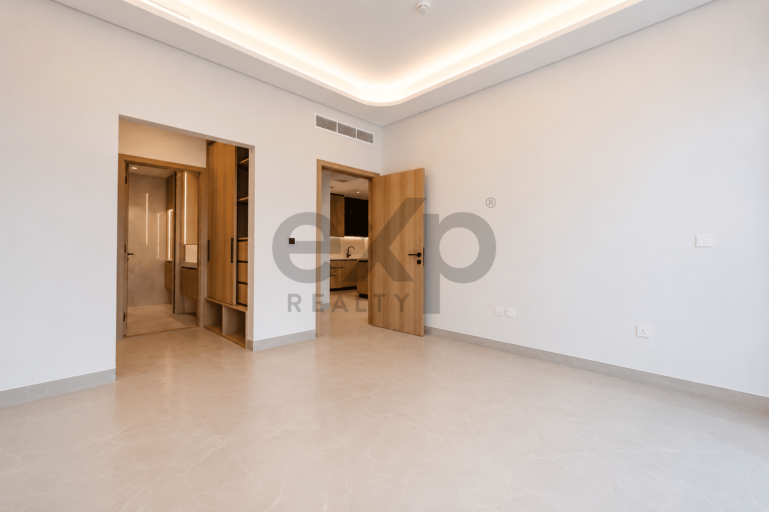 New Handover | Mid Floor | 4 Cheques | Luxurious 