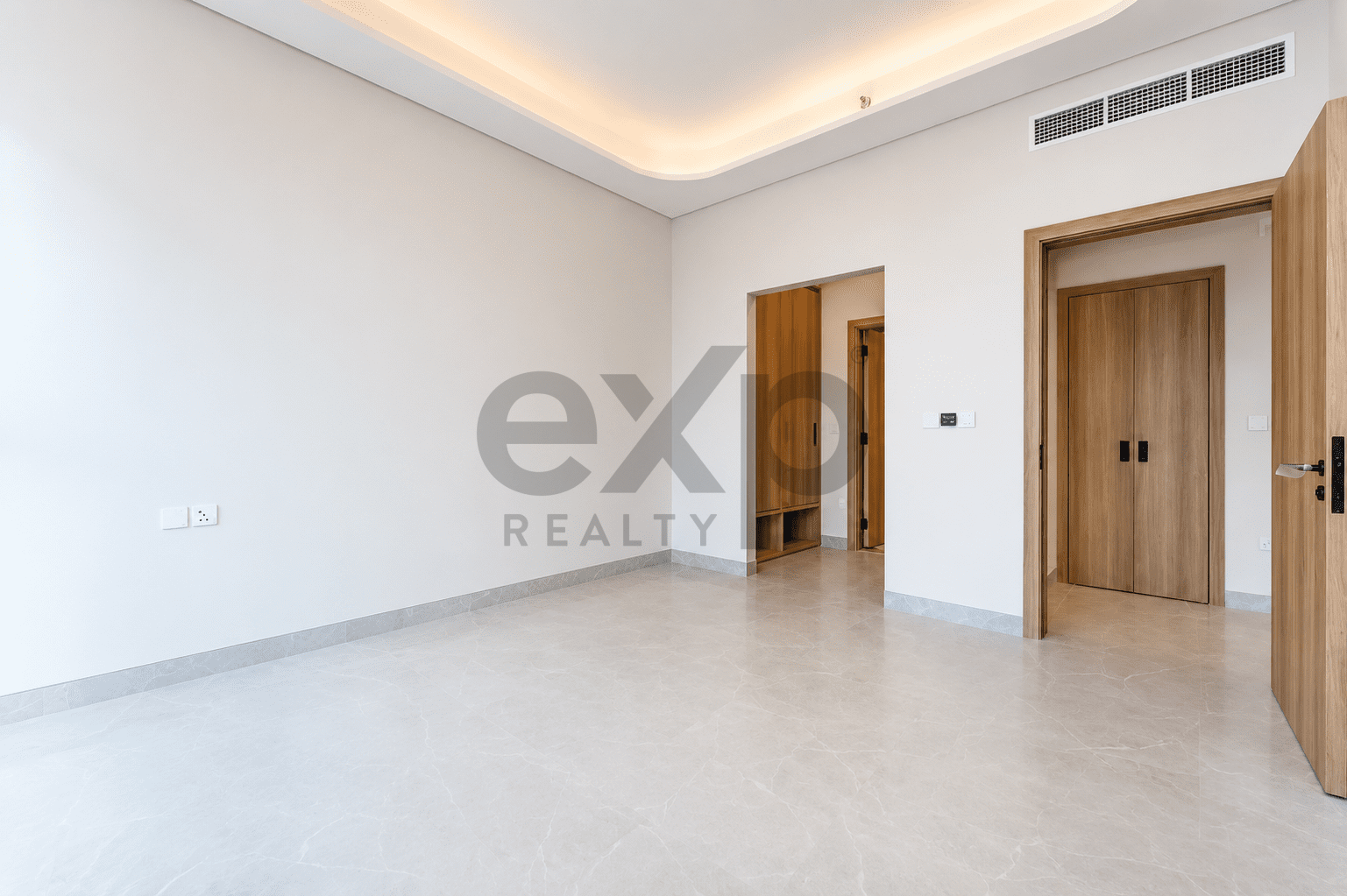 New Handover | Mid Floor | 4 Cheques | Luxurious 