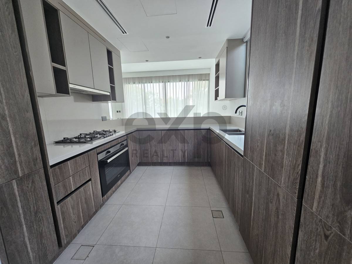 Upgraded Corner Villa | 4 Bed | Pool | Harmony 2