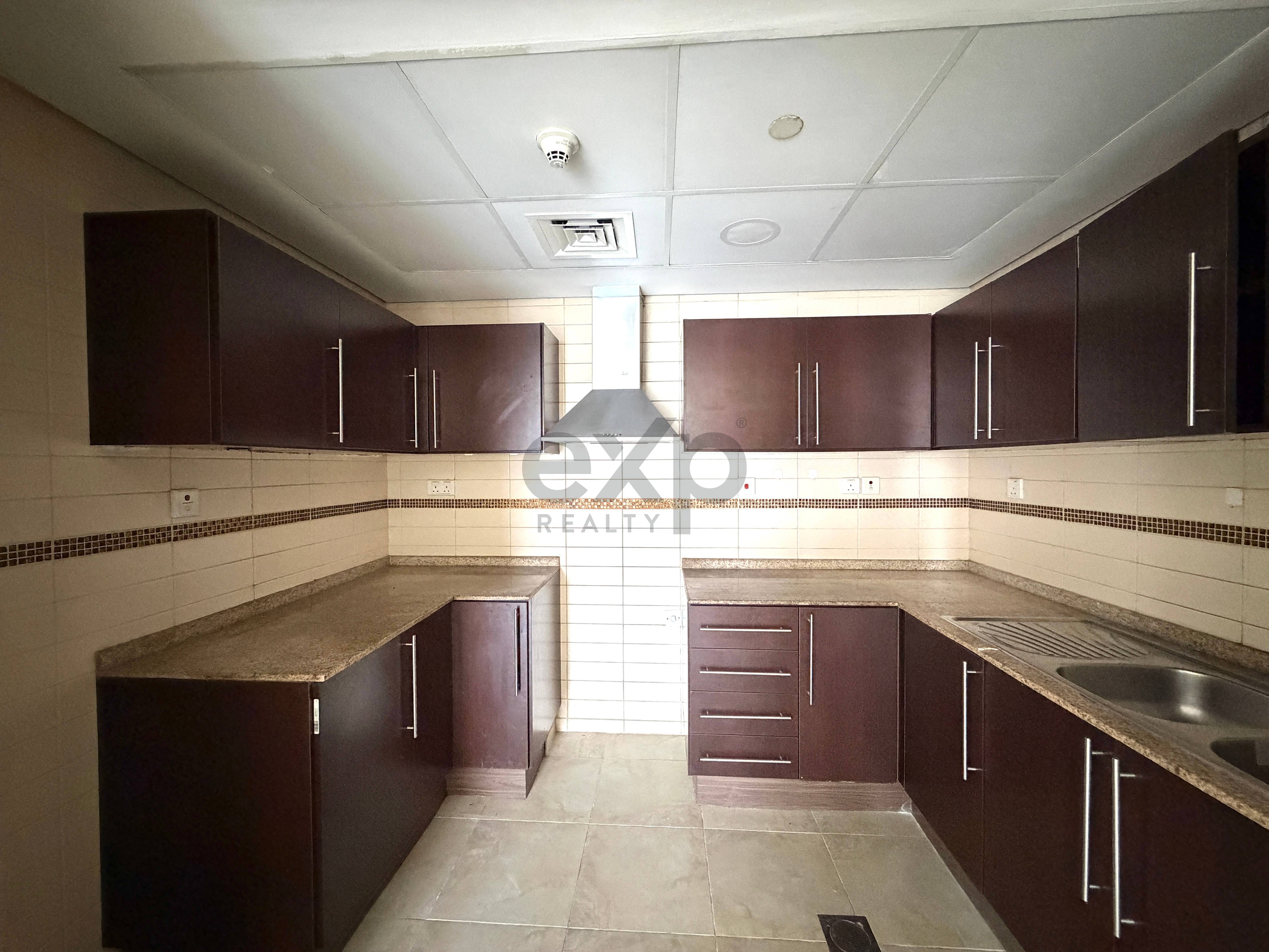 Vacant | Unfurnished | High Floor