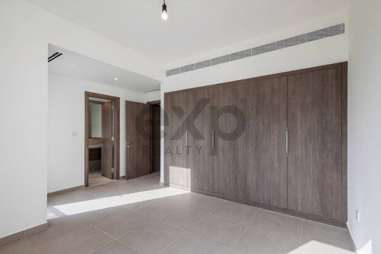External | Single Row | Vacant Soon