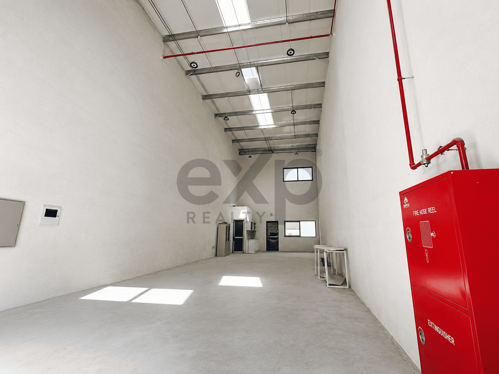 Warehouse for rent in Dubai, Al Qusais, Dubai, 4200 ft²