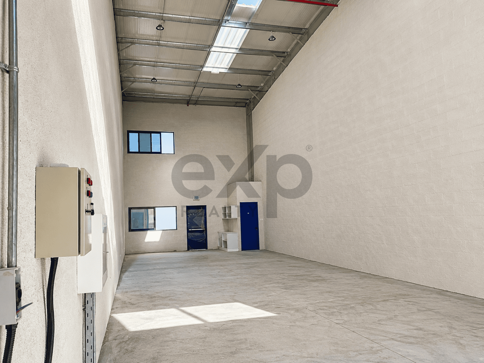 Warehouse for rent in Dubai, Al Qusais, Dubai, 4200 ft²