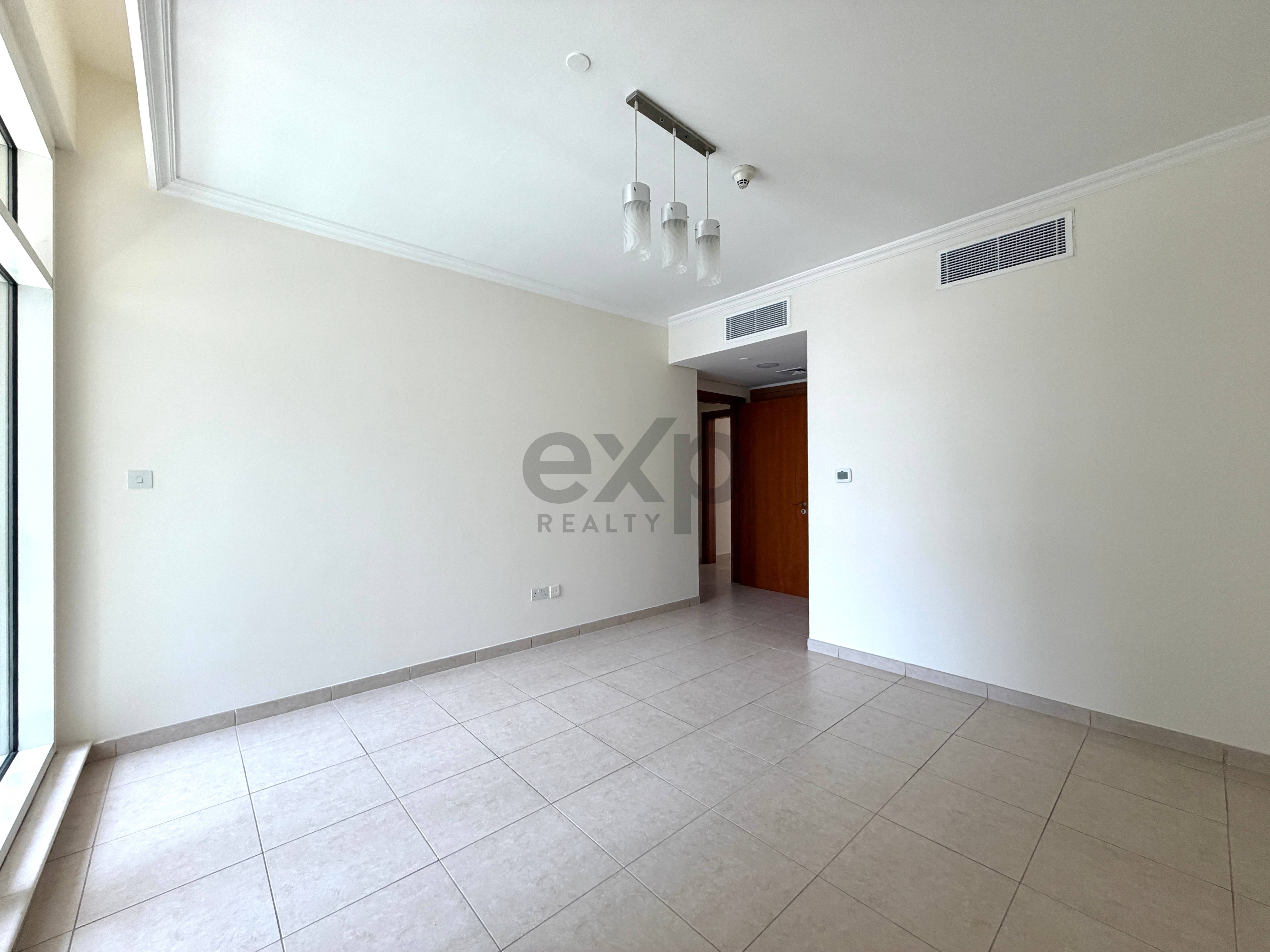 Vacant | 2 + Maid | Lake View