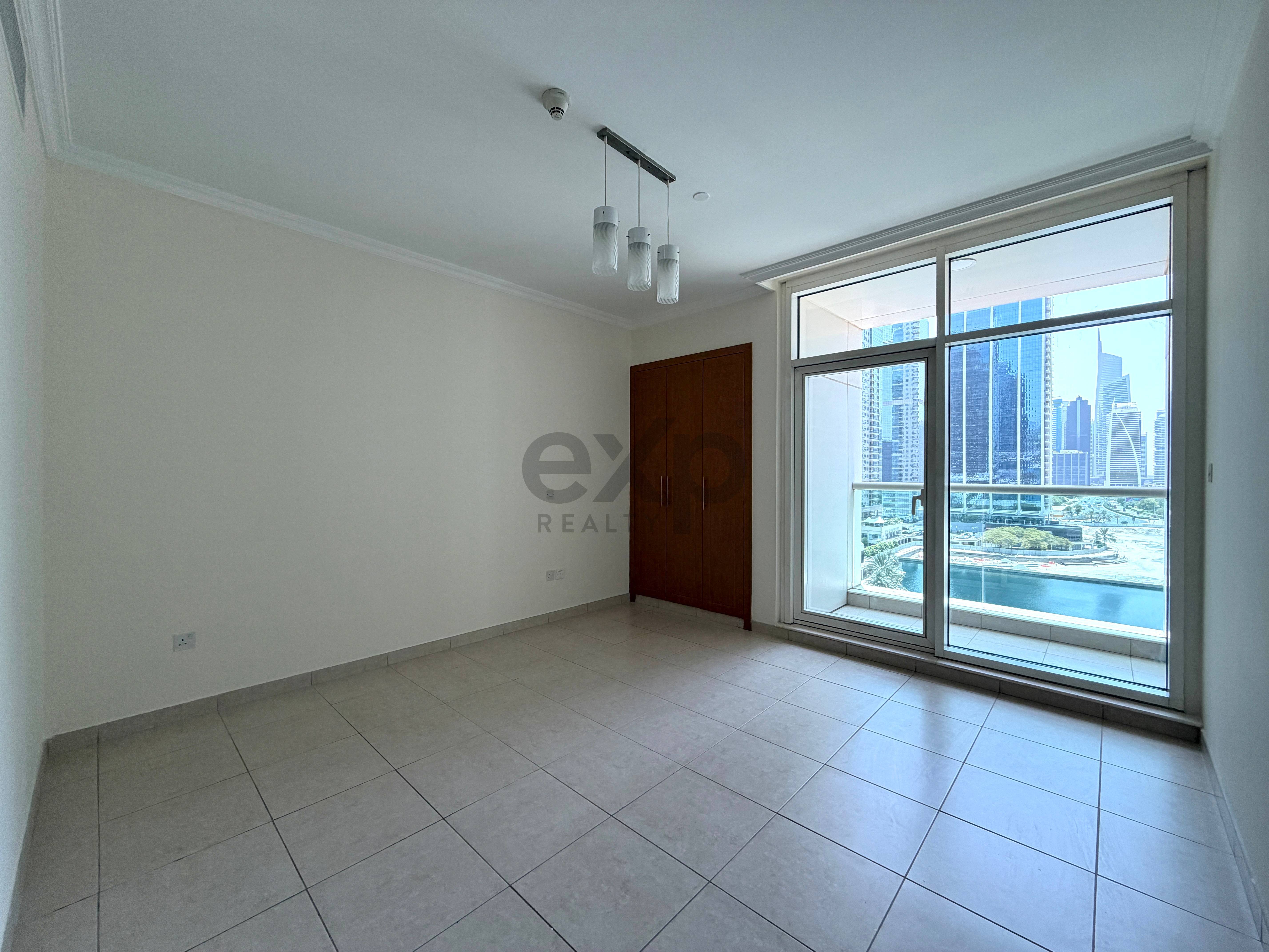 Vacant | 2 + Maid | Lake View